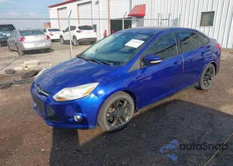 2014 Ford Focus Se z USA, uszkodzony, nr VIN 1FADP3F26EL237028